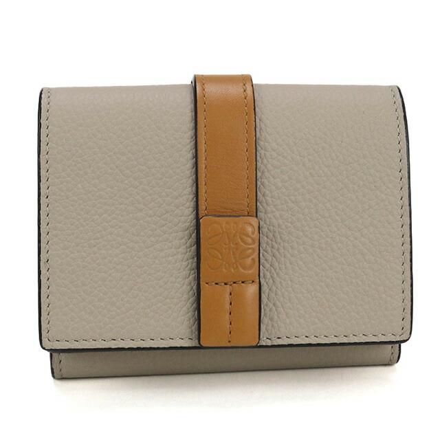 【美品】ロエベ トライフォールドウォレット 三つ折財布 ベージュレディース ロエベ アナグラム トライフォールドウォレット 三つ折り サンド