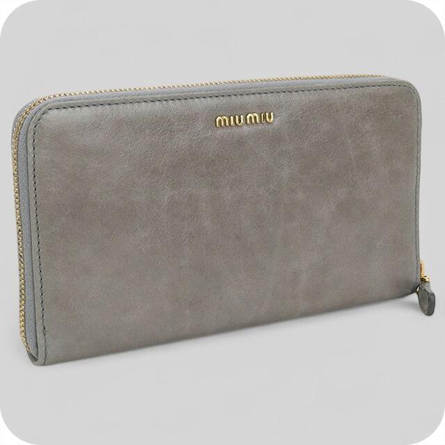 Cランク【ミュウミュウ】ラウンドファスナー長財布/5M0506/リボン/グレー/レディース/miu-miu/パテント【中古】 miu miu（ミュウミュウ） 中古 長財布ラウンドファスナー レディース