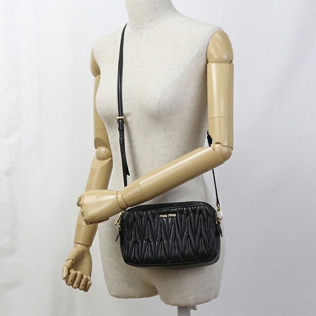 miu miu（ミュウミュウ） 中古 斜め掛け ショルダーバッグ レディース