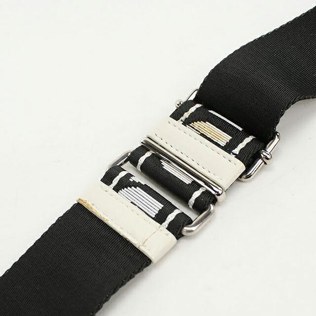 【中古】MIU MIU マテラッセ ミニショルダー オフホワイト 箱付き　美品 miumiu ミュウミュウ マテラッセ ミニ レザーショルダーバッグ