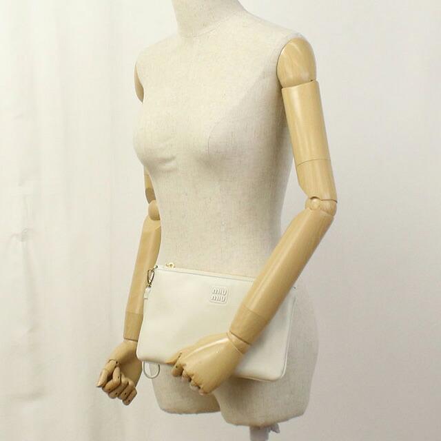 miu miu（ミュウミュウ） 中古 クラッチバッグ レディース ブランド
