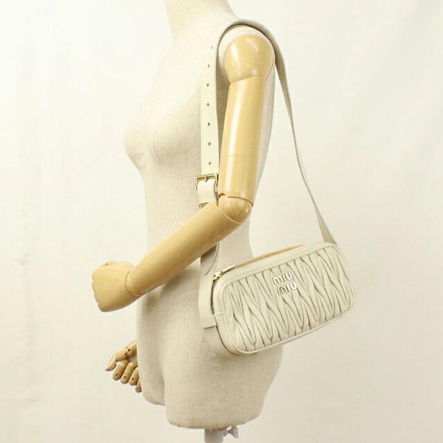 miu miu（ミュウミュウ） 中古 ショルダーバッグ レディース ブランド