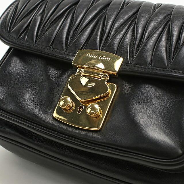 miu miu（ミュウミュウ） 中古 斜め掛け ショルダーバッグ レディース