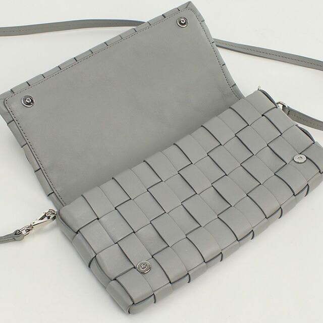 miu 中古 ミュウミュウ 斜め掛け ショルダーバッグ レディース 