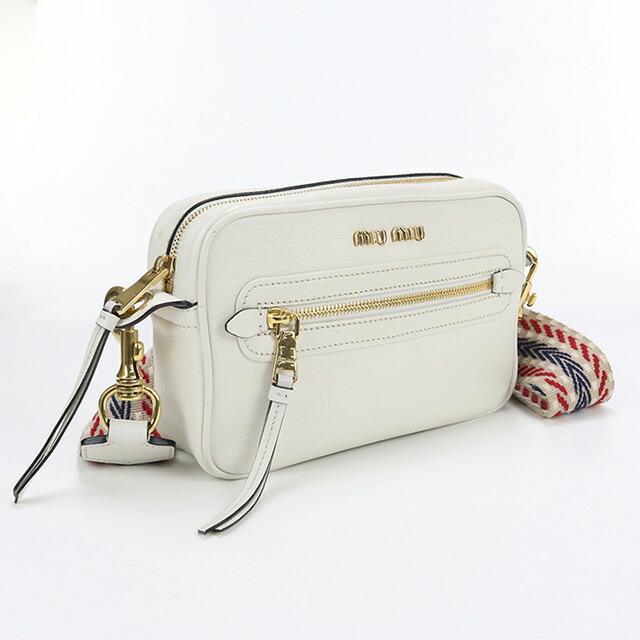 美品・正規品 miumiu ミュウミュウ マドラス デニム ショルダーバッグ フラップ 白タグあり ロゴ金具 チャーム 斜め掛け レディース インディゴブルー miumiu ミュウミュウ マドラス デニム ショルダーバッグ フラップ 白