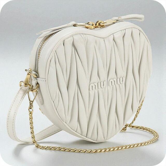 【美品】miu miu ホワイト ショルダーバッグ MIU MIU - miu miu レザーミュウミュウホワイトショルダーバッグ