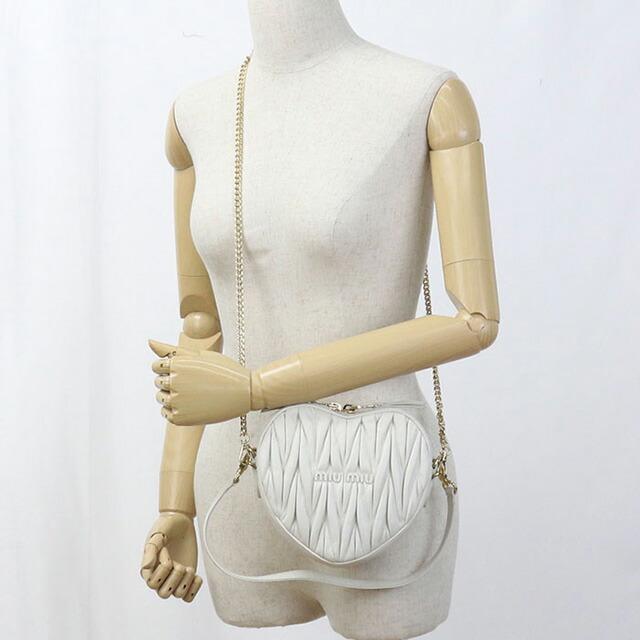 miu miu（ミュウミュウ） 中古 斜め掛け ショルダーバッグ レディース
