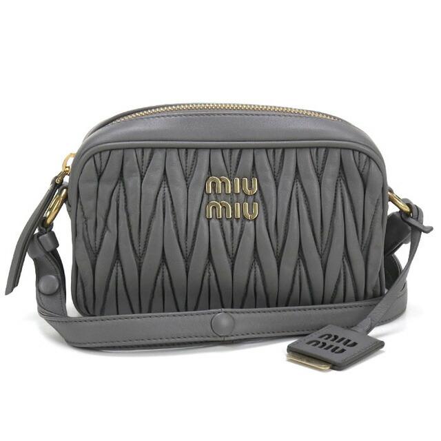 miu miu（ミュウミュウ） 中古 斜め掛け ショルダーバッグ レディース