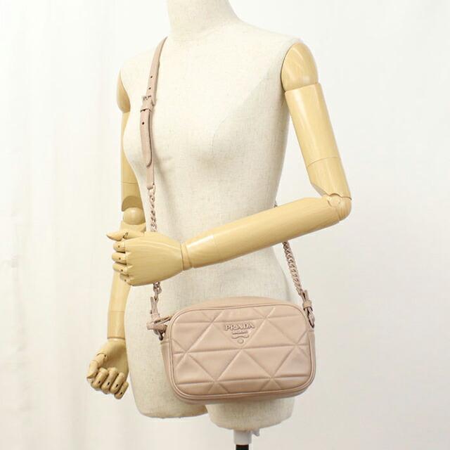 PRADA（プラダ） 中古 斜め掛け ショルダーバッグ レディース ブランド