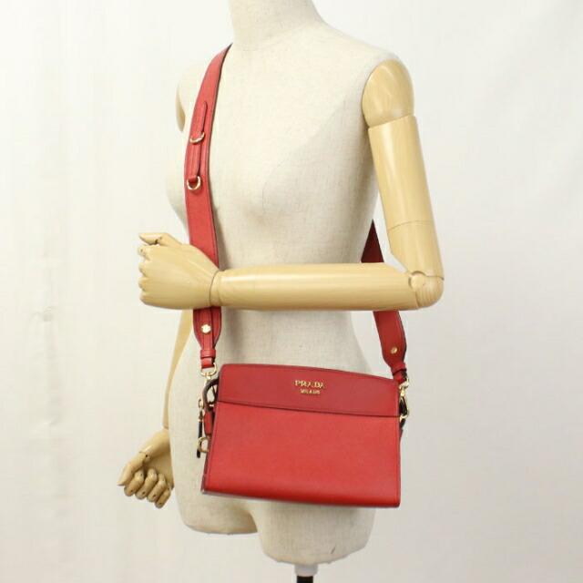 PRADA（プラダ） 中古 斜め掛け ショルダーバッグ レディース ブランド