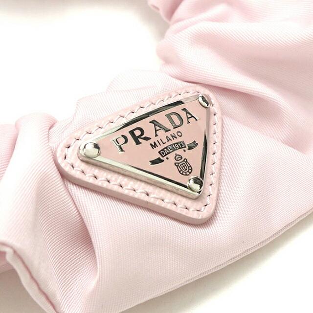 未使用　プラダ　PRADA シュシュ　ヘアアクセサリー　ロゴ　ピンク　ベルベット PRADA（プラダ） 中古 シュシュ レディース ブランド ピンク ヘア