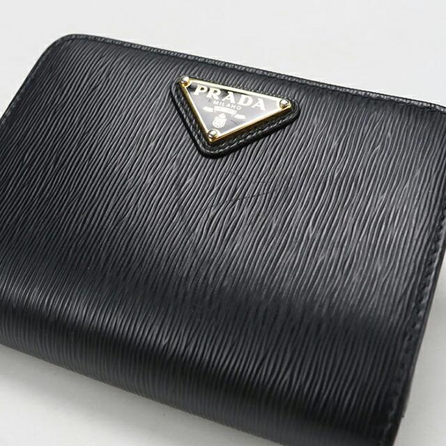 PRADA（プラダ） 中古 二つ折り財布 二折財布 レディース ブランド