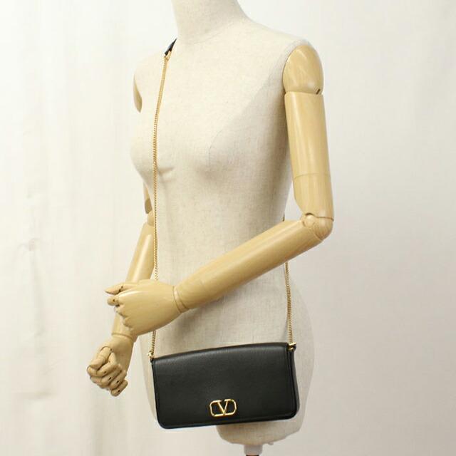 VALENTINO（ヴァレンティノ） 中古 斜め掛け ショルダーバッグ 