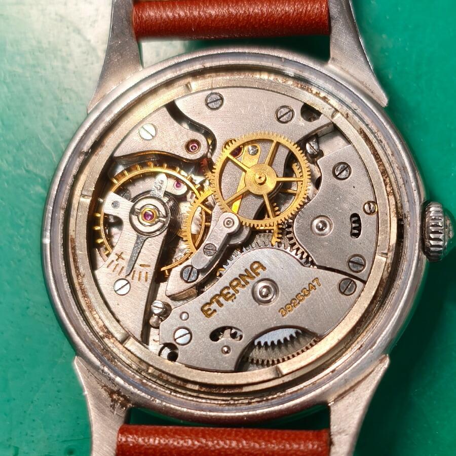 ETERNA エテルナ、アナログ電池式時計 ホワイト/ゴールド 中古 レア エテルナ ETERNA ビンテージ リダンダイヤル ファンシーラグ