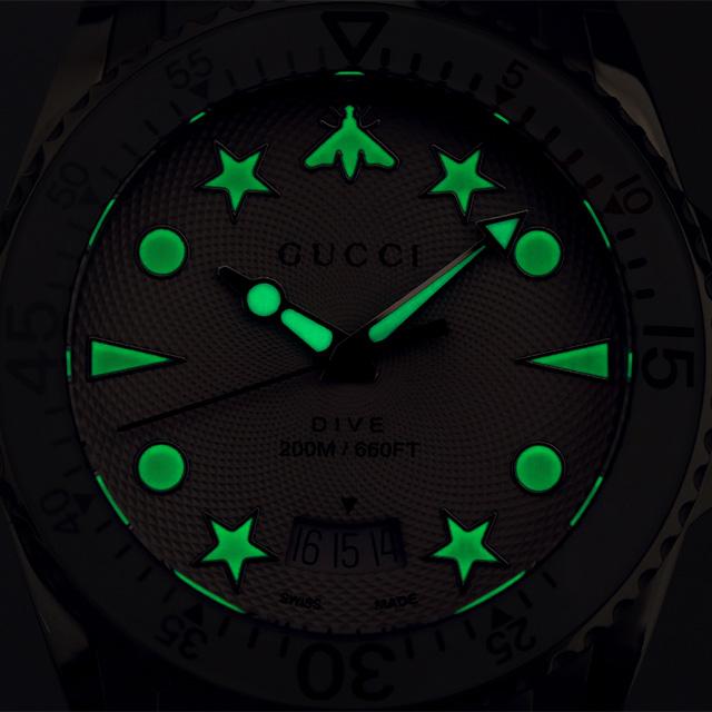 GUCCI シルバー 腕時計 GUCCI グッチ 時計 メンズ ダイヴ 40mm スイス製 クオーツ