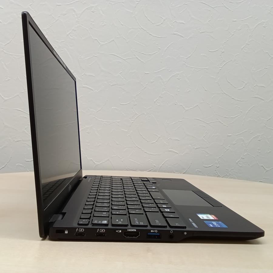 LIFEBOOK U ノートパソコン 中古 FUJITSU U9311/F i7 第11世代 SSD M.2