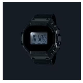 CASIOのデジタル腕時計、モデルCRW-001-1JR、ブラック。 CRW-001 | CASIO