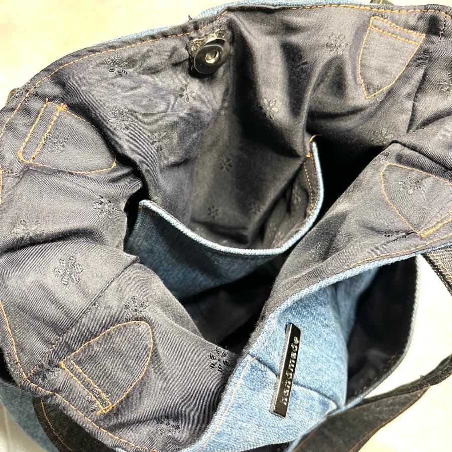 ハンドメイド☘️デニムリメイクマグネットボード　マグネット&クリップ付 デニムリメイクトートバッグ 布製 マグネットホック ハンドメイド