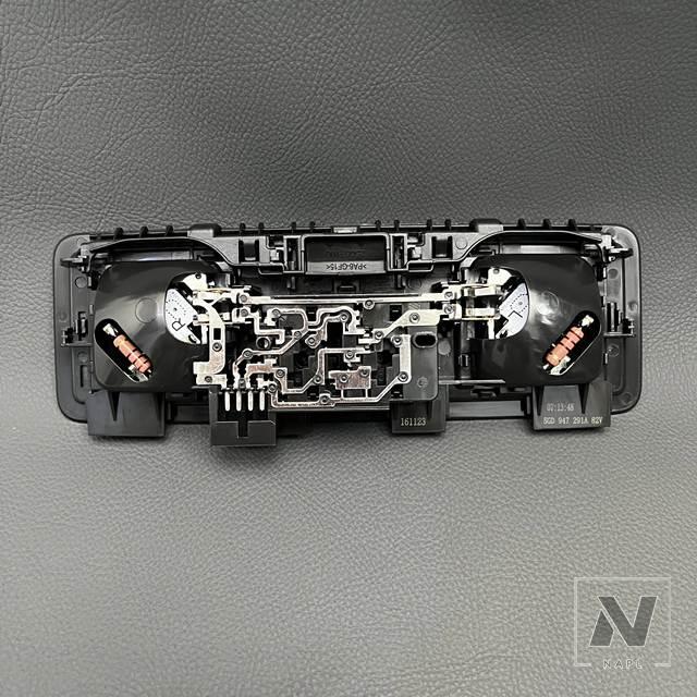 並行輸入品】VW ゴルフ7 ティグアン MK2 MK7 ルーフLED読書灯 ドーム