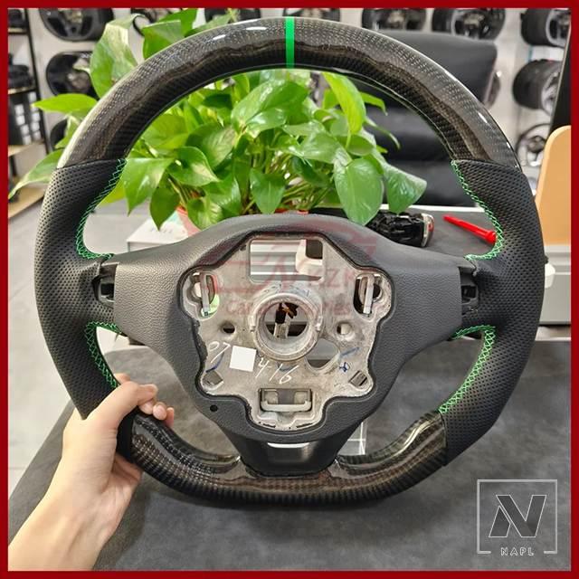 並行輸入品】VW カーボンステアリングホイールゴルフ8 R GTI MK8に適し