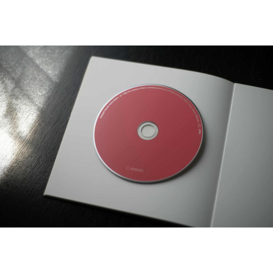 『Colina Madre（母なる丘）』安田寿之 / 村上由希映 |  | 04