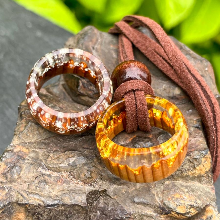 春日大社境内の杉ウッドレジンリング |  | 01