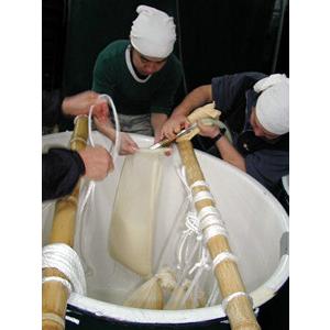 《新酒》春鹿　純米大吟醸　斗瓶囲い　生酒　２０２５年１１月　７２０ｍｌ（要冷蔵品です。クール便を選択してください） |  | 05