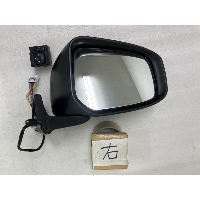 デイズ(B21W)右サイドミラー送料無料 日産 デイズ B21W 右 サイドミラー ドアミラー 運転席側 カプラ