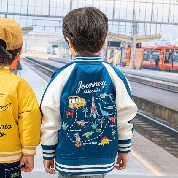 新品未使用　kladskap 電車×恐竜スカジャン kladskap（クレードスコープ） 電車×恐竜スカジャン【50％OFF】【SALE