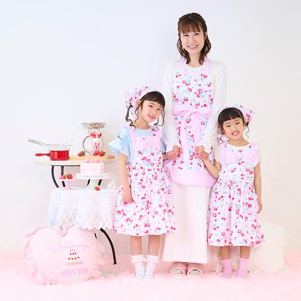 mezzo piano メゾピアノ(mezzo piano)35th復刻イチゴ柄 エプロン mezzo piano メゾピアノ(mezzo piano)35th復刻イチゴ柄 エプロン