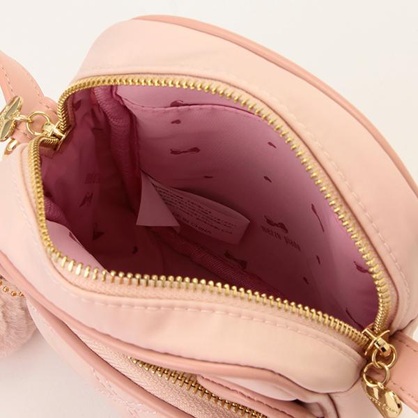 新品メゾピアノ(mezzo piano)クマワッペン　ナイロンショルダーバッグ mezzo piano メゾピアノ(mezzo piano)☆クマワッペン ナイロン