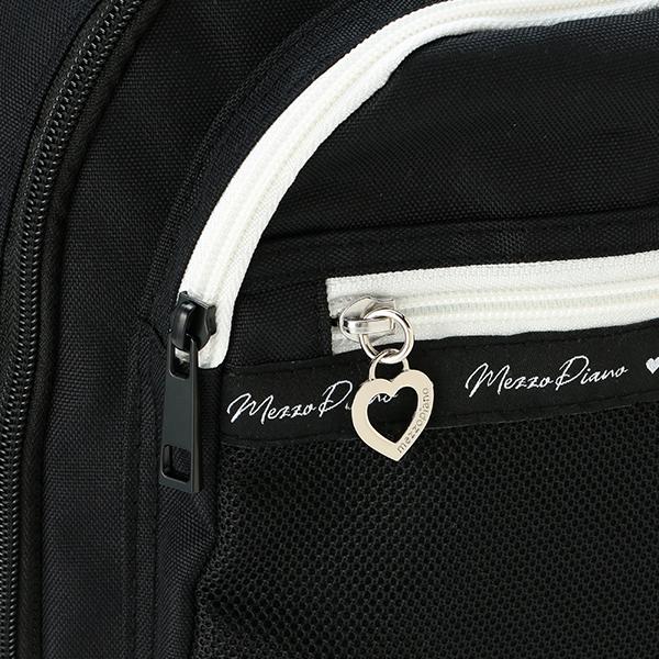 mezzo piano 旅行用　リュック　キャンプ　修学旅行　黒 mezzo piano 旅行用 リュック キャンプ 修学旅行 黒 mezzo piano