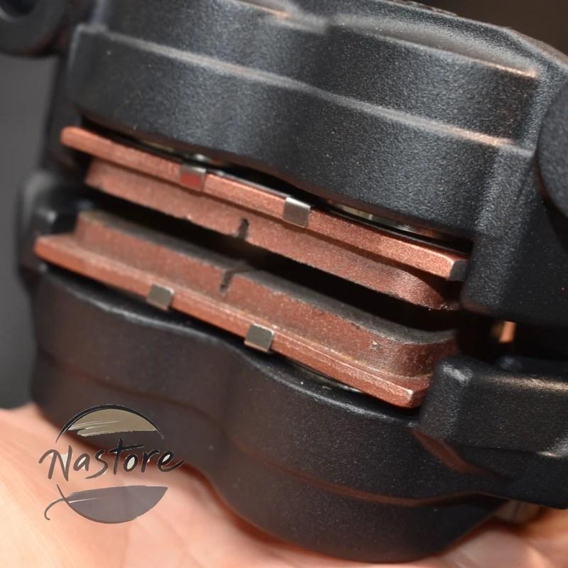 並行輸入品 バイク ブレーキ キャリパー 30mm 非対称ピストン 前輪 100mm 取り付けロックポイント カスタムパーツ 部品 アクセサリーの画像