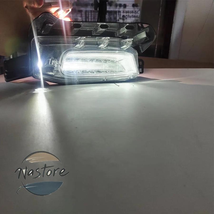 並行輸入品 トヨタ toyota フォグランプ プリウス 40アルファ2015 81430 47070 81440 47040 1セット カスタムパーツ 部品 アクセサリーの画像