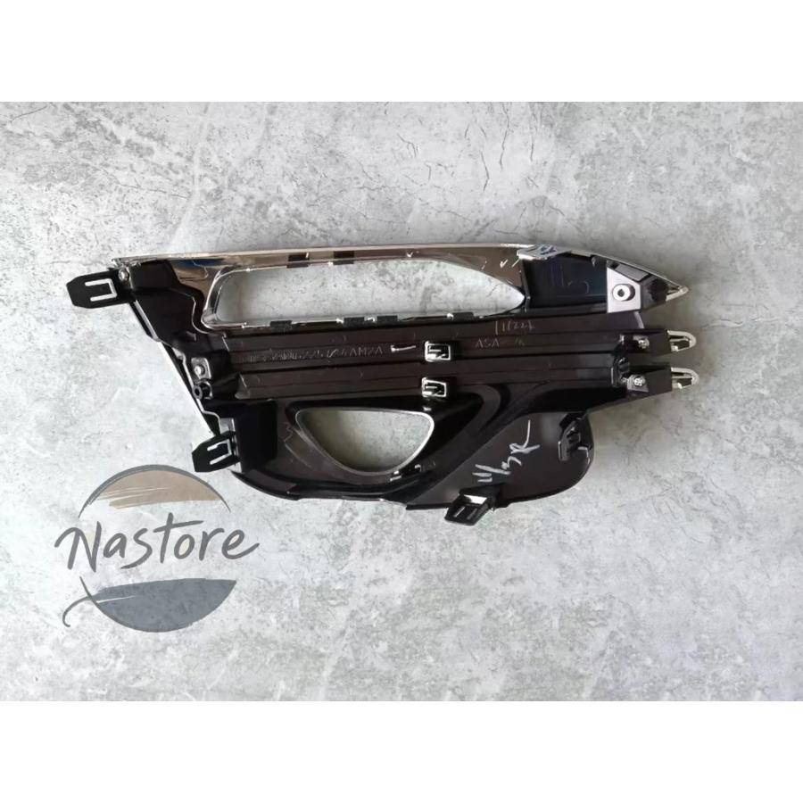 並行輸入品 q70 カバー フロント バンパー フォグライト ドライビングライトベゼル インフィニティ l 2016-19 622564am2a カスタムパーツ 部品 アクセサリーの画像