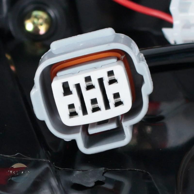 並行輸入品 三菱 トライトン L200 2015-18 用 LED テールライト アセンブリ ウィンカー ブレーキライト リバースライト ハザード灯の画像