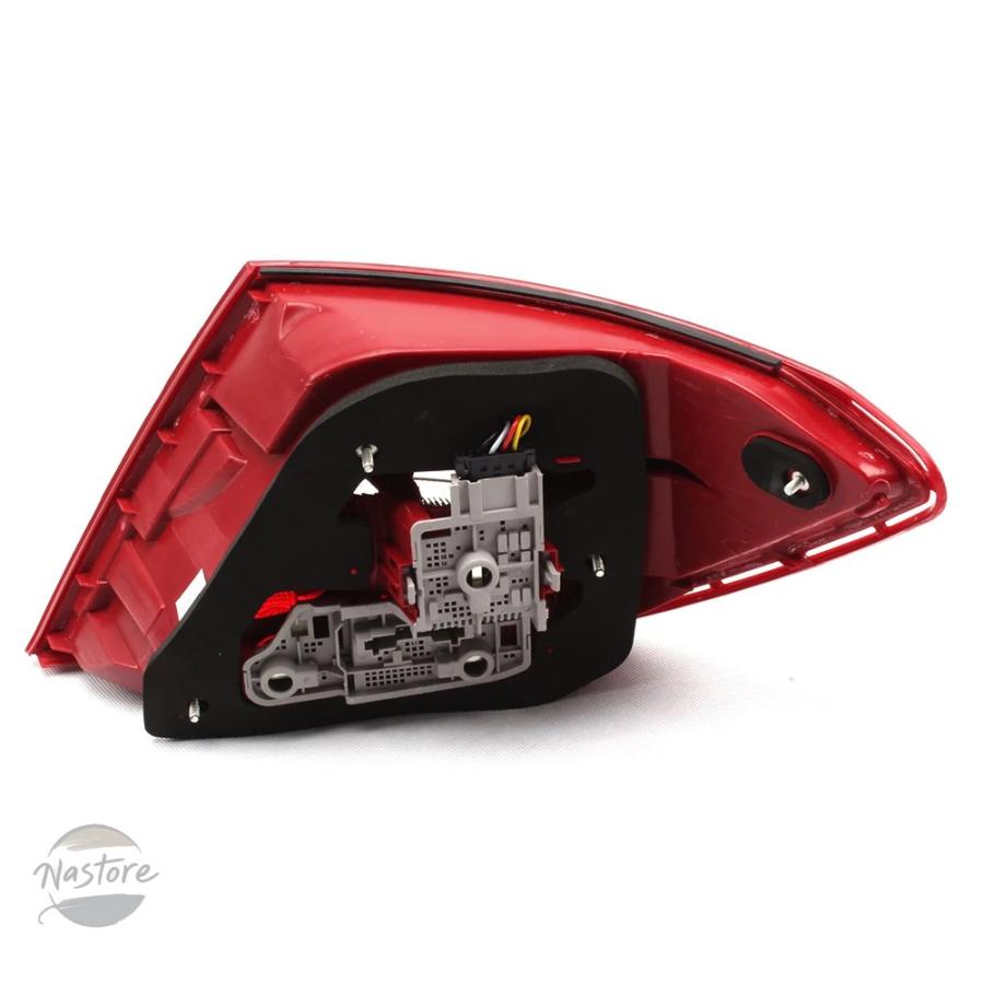 並行輸入品 メルセデスベンツ リア ブレーキ 左/右側テールランプ メルセデスベンツ ベンツ W204 C180 C200 C220 C260 C280 C300の画像
