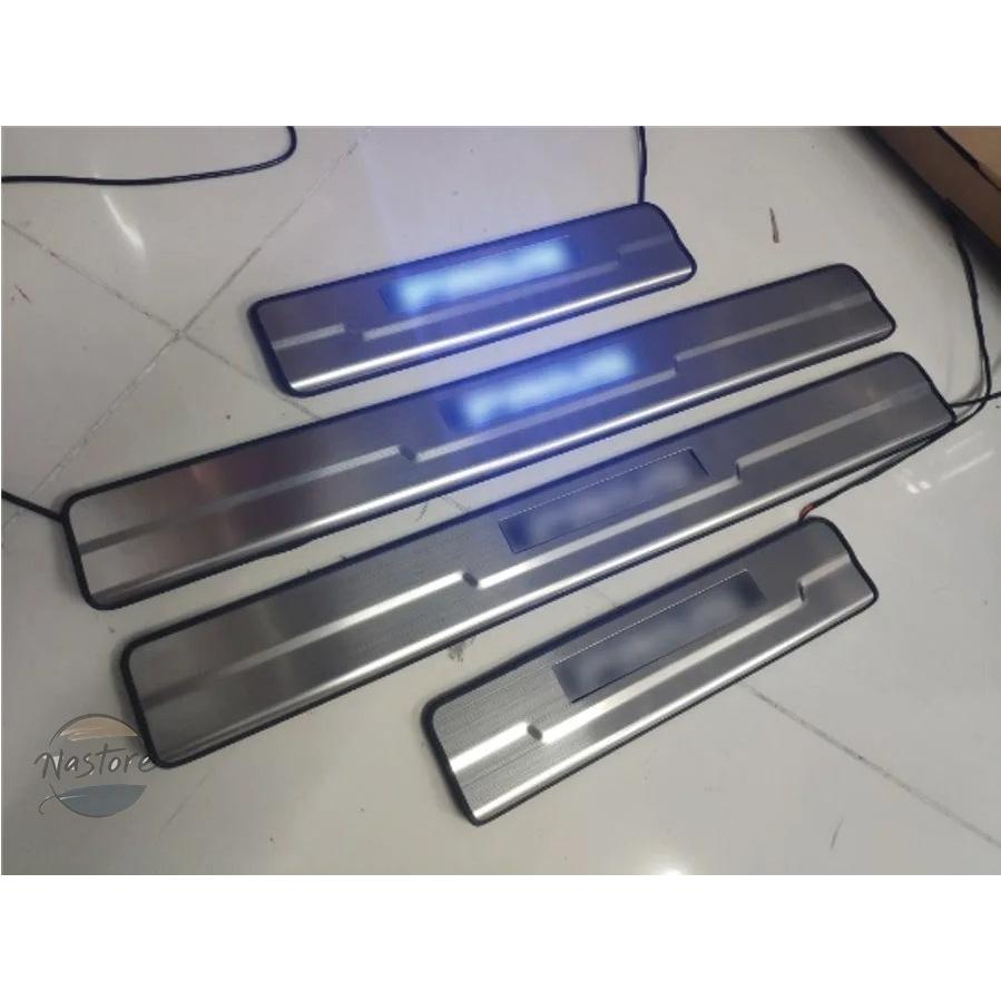 並行輸入品 xw50 トヨタ toyota カバー プリウス 50 2016-2020 2023 ledドアシルスカッフプレートプロテクターシルウェ_4