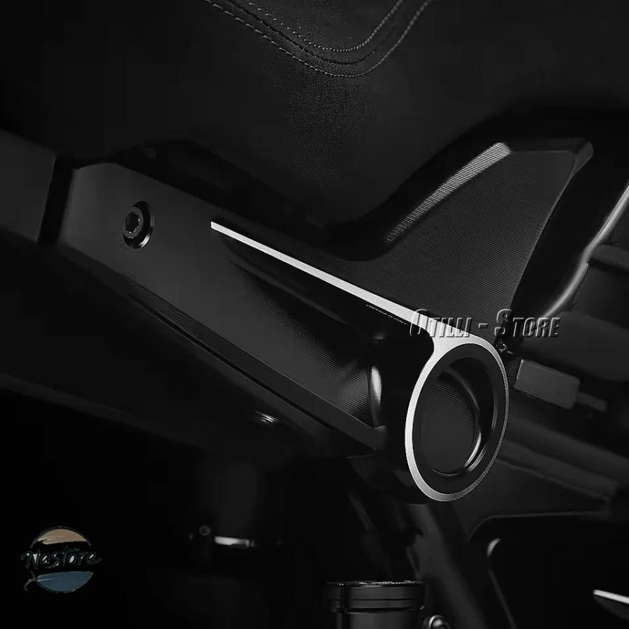 HARU品‼️ホワイト＆ブラックオリジナル ホンダ（HONDA） 81301-GBL-700ZA ホンダ純正 カバー リヤースポイラー