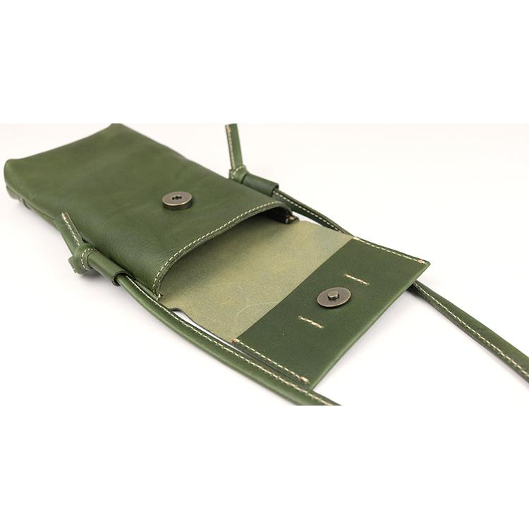 栃木レザー ポシェット メンズ レディース ショルダーバッグ 斜め掛け スマホショルダー 本革 日本製 牛革 ギフト プレゼント７色 |  | 17