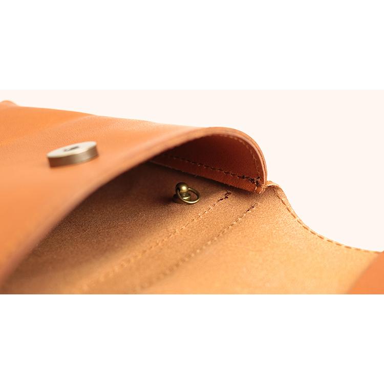 栃木レザー ポシェット メンズ レディース ショルダーバッグ 斜め掛け サコッシュ 鞄 小さめ 本革 日本製 牛革 ギフト プレゼント７色 |  | 20