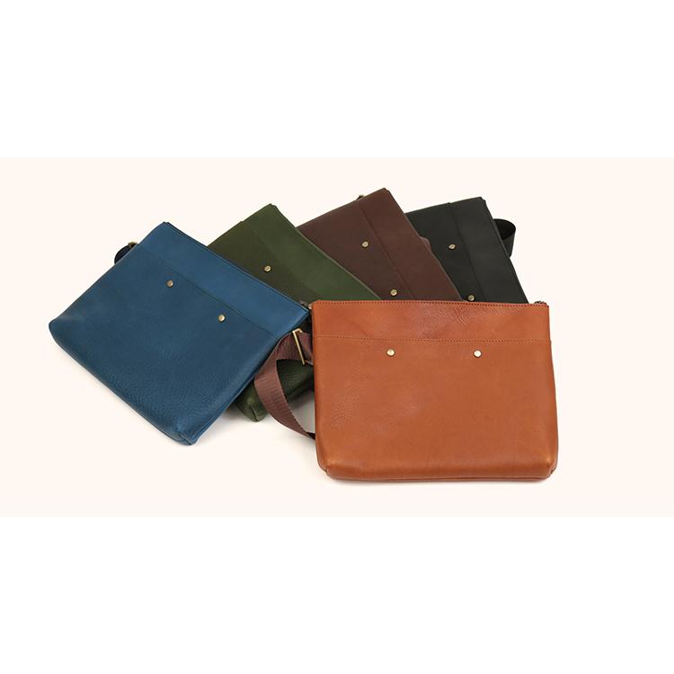 栃木レザー ショルダーバッグ メンズ レディース 斜め掛け サコッシュ 鞄 小さめ 本革 日本製 牛革 ギフト プレゼント |  | 21