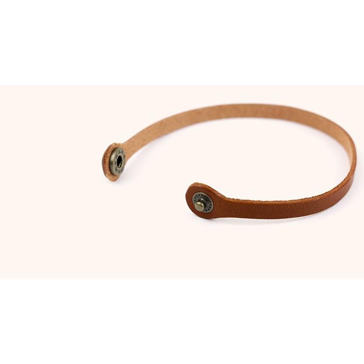 ブレスレット レザー 本革 栃木レザー ユニセックス レザーブレスレット レザーアイテム 2サイズ おしゃれ ペア カップル 日本製 ギフト プレゼント GIFT |  | 18