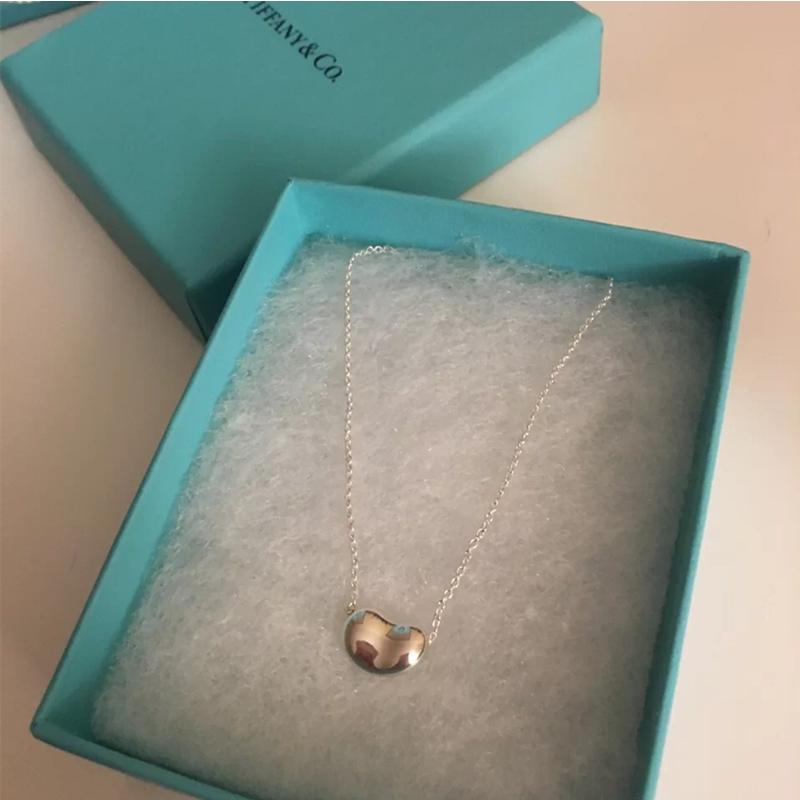 【最終】 最安値挑戦中 ティファニー Tiffany & Co. ネックレス レディース シルバー Bean 可愛い ペンダント シルバー プレゼント 綺麗 誕生日 祝い 新品 記念日 【G1937132954】(10900円)