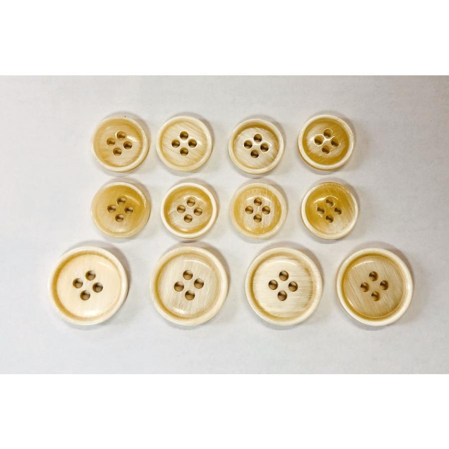 最高級本水牛ボタン 板素材 希少価値な白色 ツヤ有り お得なスーツ1着