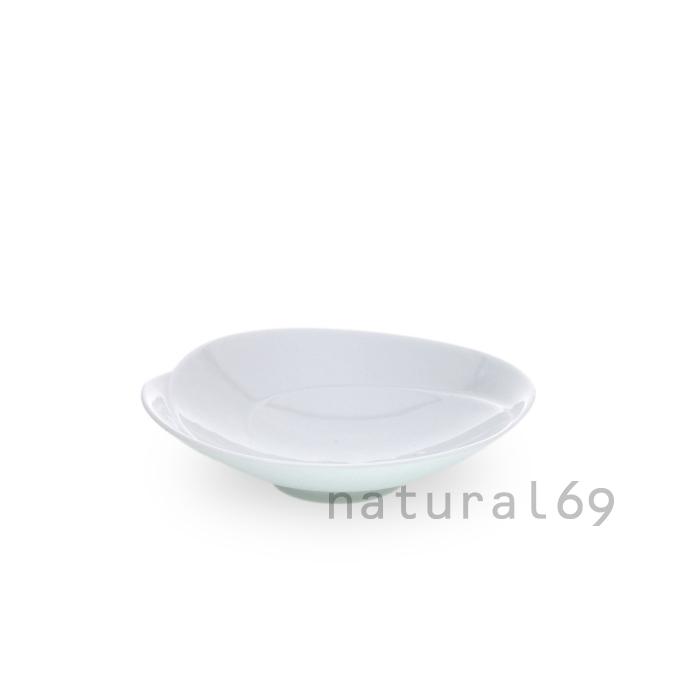 ホワイト陶器皿 波状の縁取り 140694666_o15.jpg?