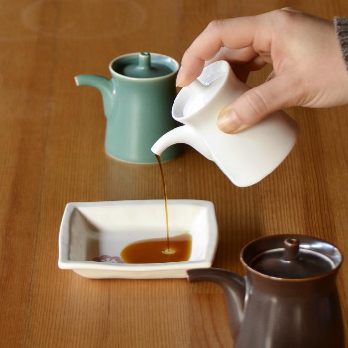 60%OFF】 和食器 おしゃれ 波佐見焼 白山陶器 G型しょうゆさし S 調味料入れ natural69 結婚式の引き出物やギフト プレゼントに 内祝い karolinemedeiros.com.br 60%OFF】 和食器 おしゃれ 波佐見焼 白山陶器 G型しょうゆさし S 調味料入れ natural69 結婚式の引き出物やギフト プレゼントに 内祝い karolinemedeiros.com.br