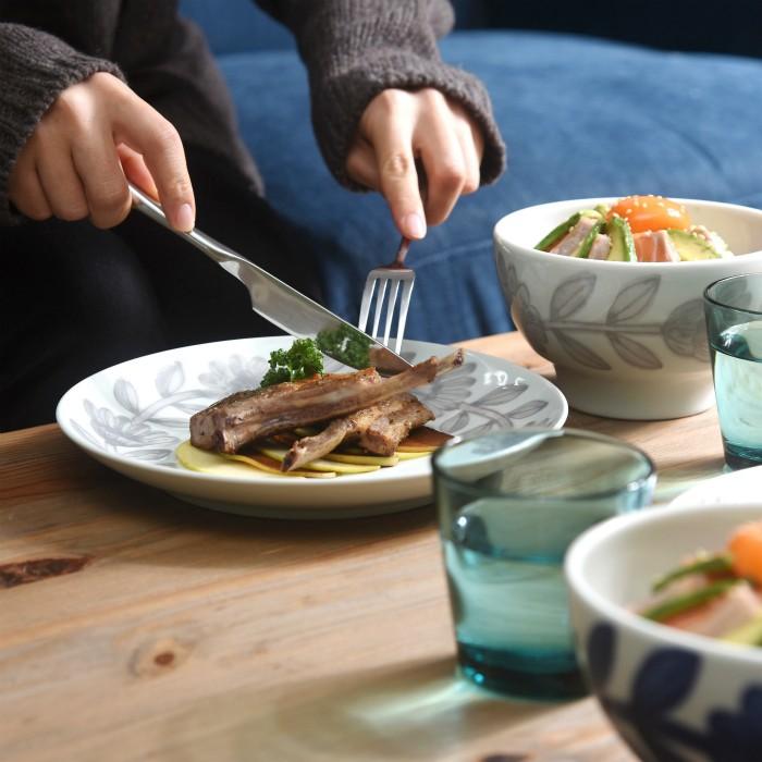 和食器 おしゃれ波佐見焼 皿 西山 デイジー 22cm プレート nishiyama