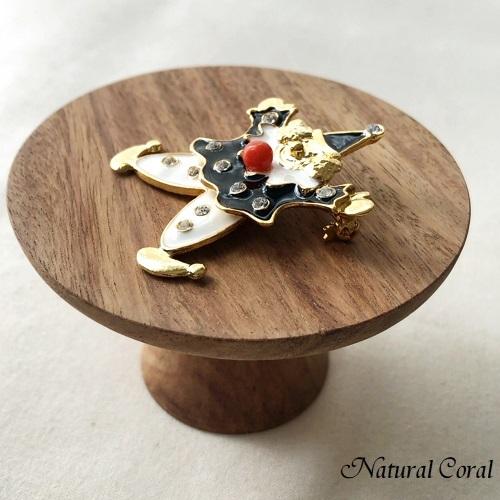 ピエロ珊瑚ブローチ