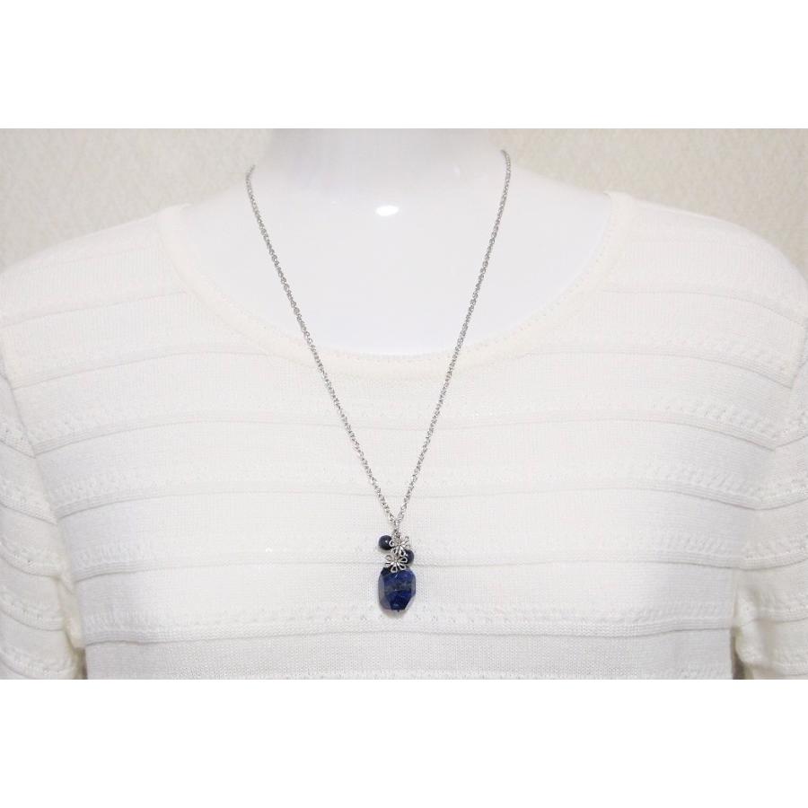 ラピスラズリのフラワーペンダント ネックレス ステンレス 花 はな 